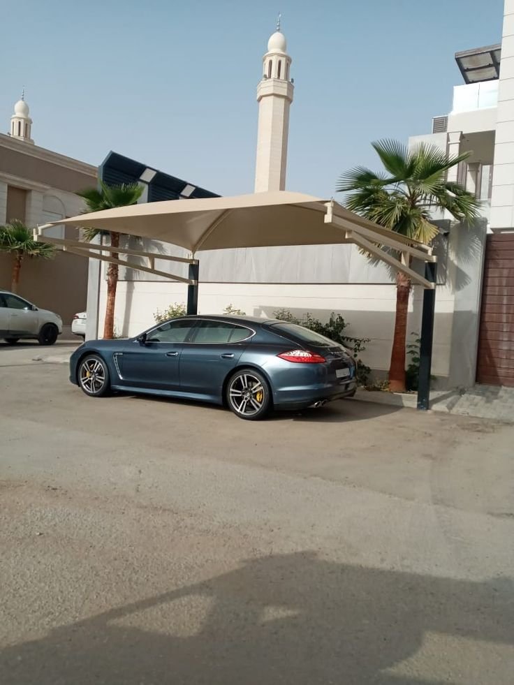 مظلات سيارات