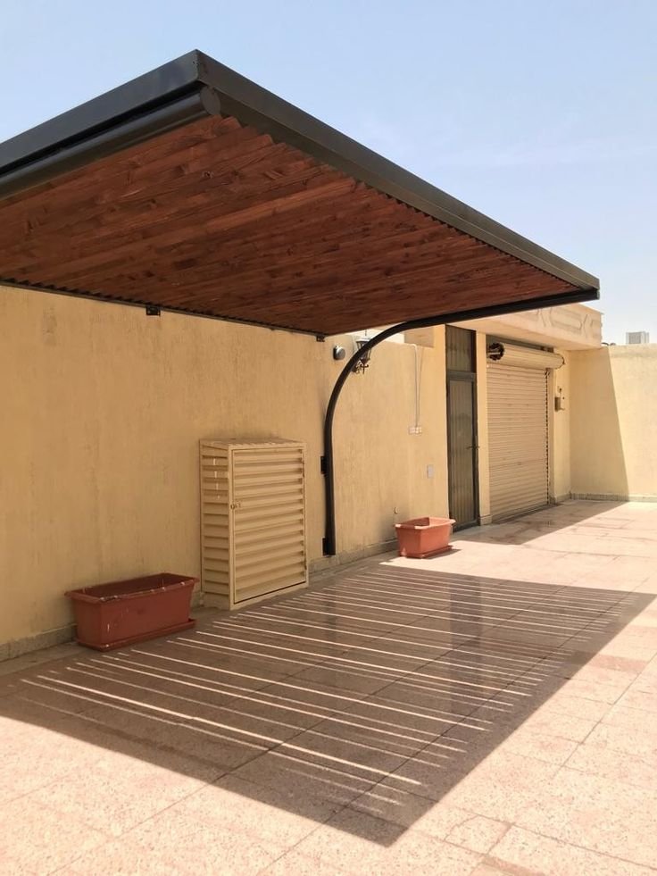 مظلات خشبية